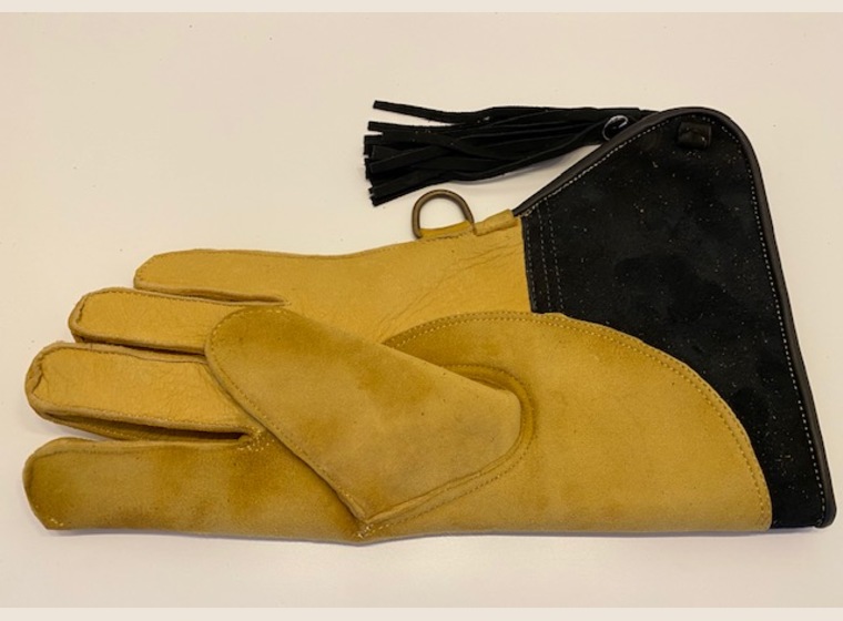 ファルコングローブ　ショート丈　フリーサイズ　在庫2個