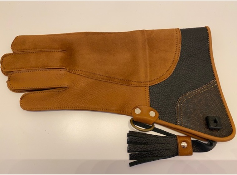 ファルコングローブ　ミドル丈　フリーサイズ　在庫2個