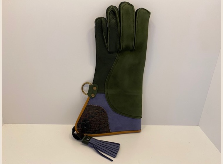 ファルコングローブ　ミドル丈　フリーサイズ　在庫1個