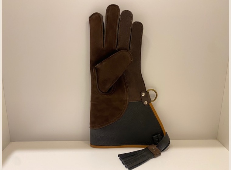 ファルコングローブ　ミドル丈　フリーサイズ　在庫2個