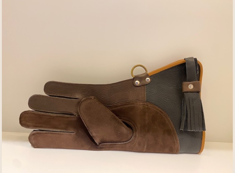 ファルコングローブ　ミドル丈　フリーサイズ　在庫2個