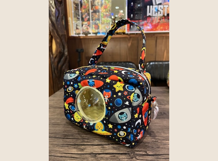 宇宙船キャリー　宇宙船柄